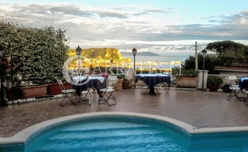 Villa a Lungomare, Pozzuoli, Campania 1