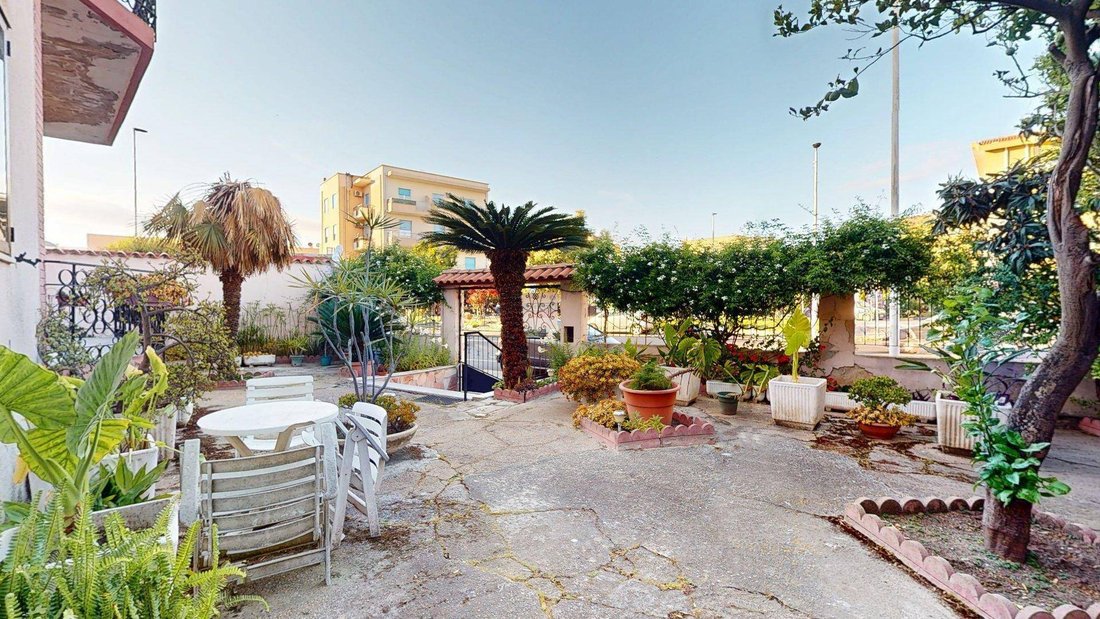 Villa in Musicisti, Quartu Sant'Elena, Italy 2 - 17990078
