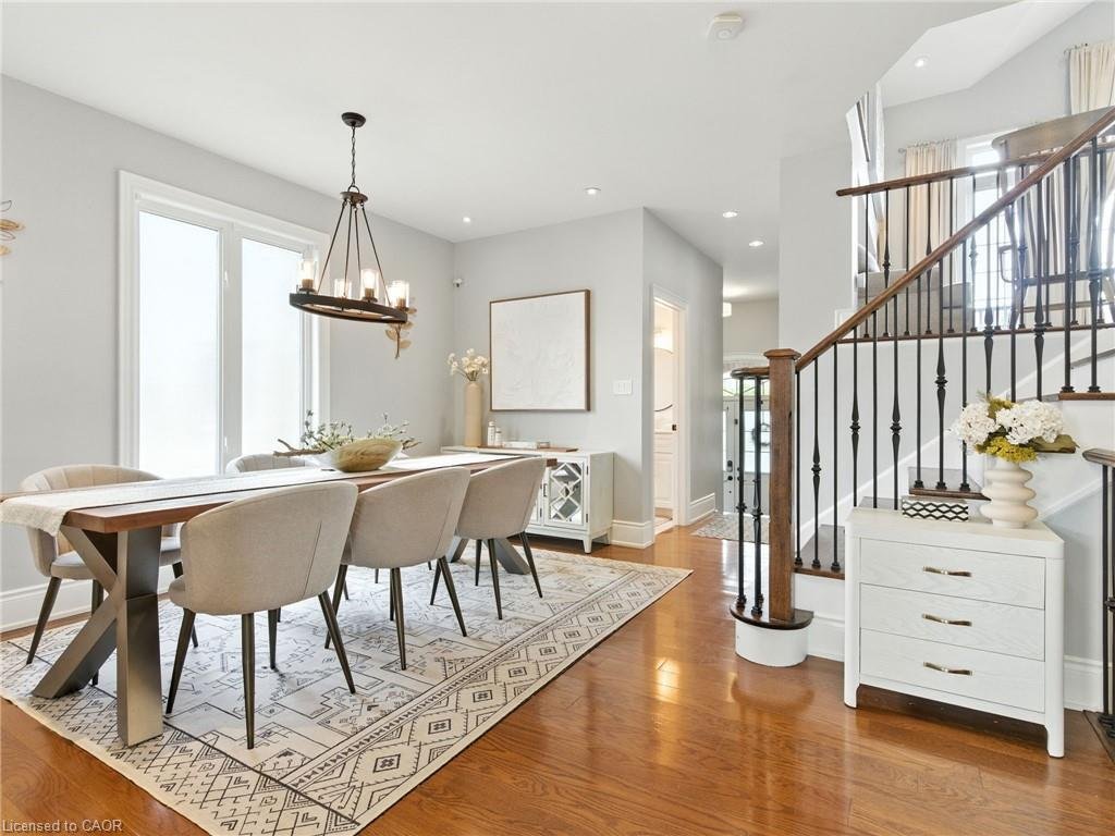 House in Milton, Ontario, Canada 4 - 17989571