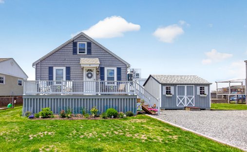 House in South Kingstown, Rhode Island, United States 1