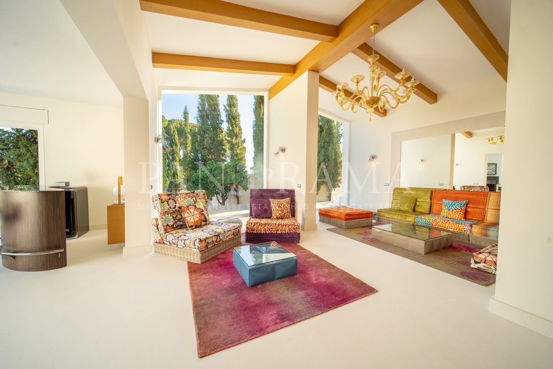 Villa in Guadalmina Alta, San Pedro de Alcantara, Spain 2 - 17986002