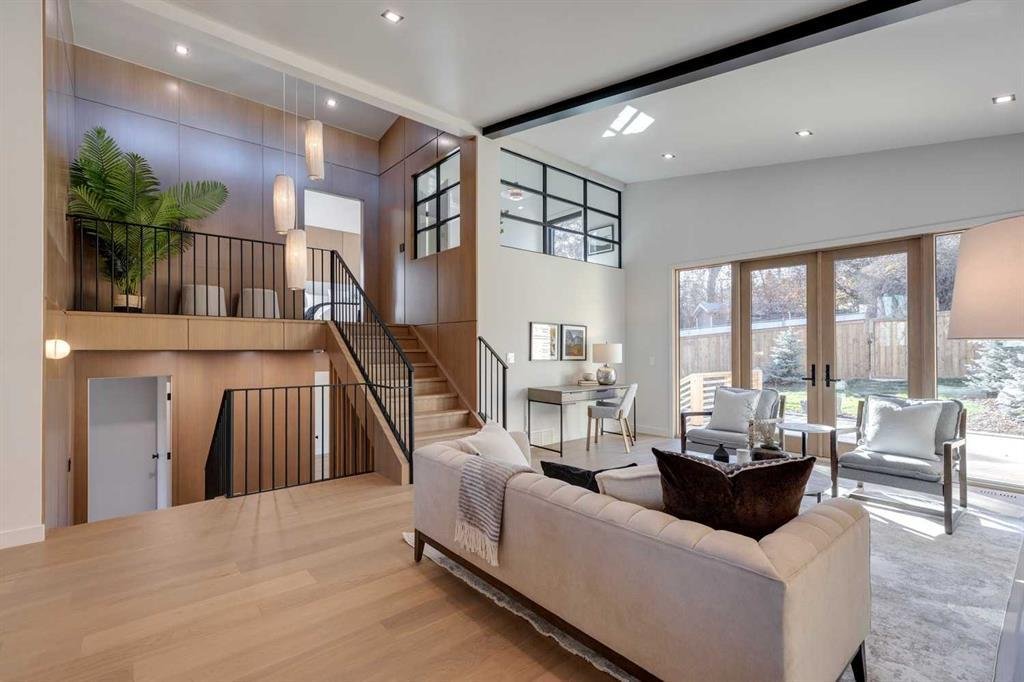 House in Calgary, Alberta, Canada 5 - 17995528