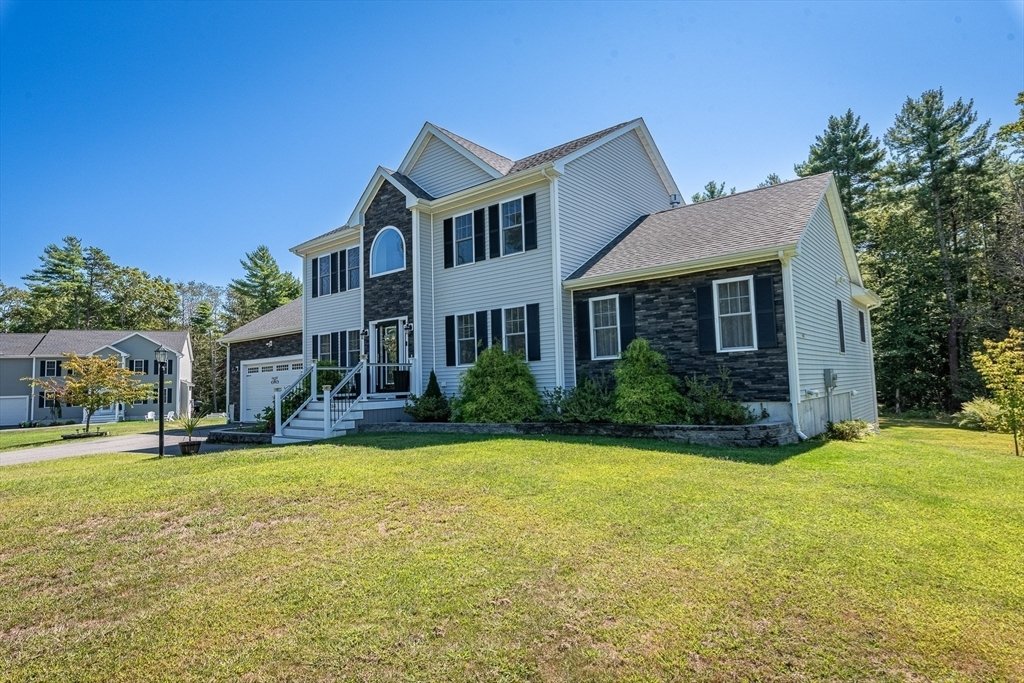 House in Dartmouth, Massachusetts, United States 2 - 16320116