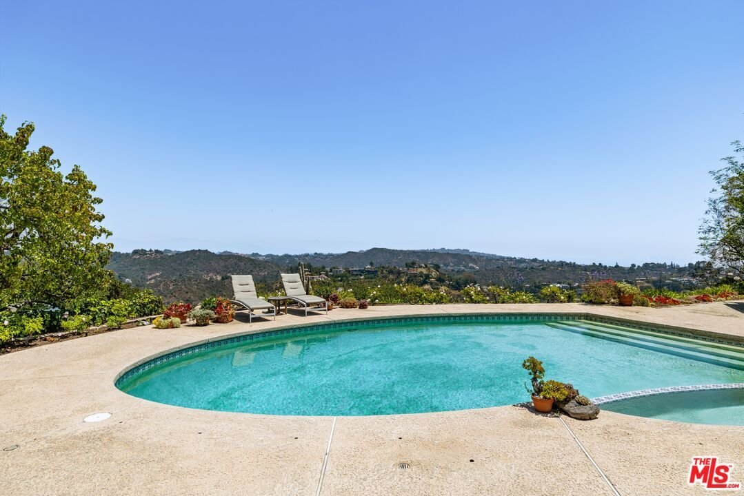 House in Los Angeles, California, United States 5 - 17991784