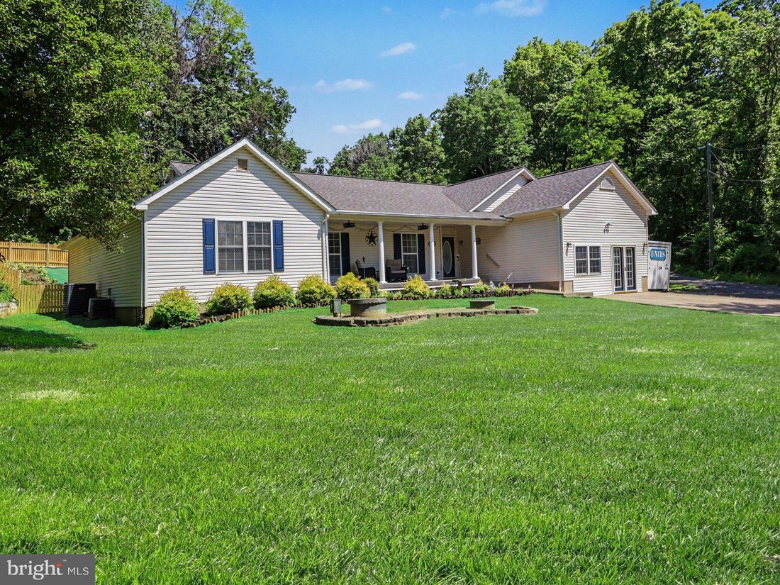 Warrenton, Virginia, United States 2 - 17985629