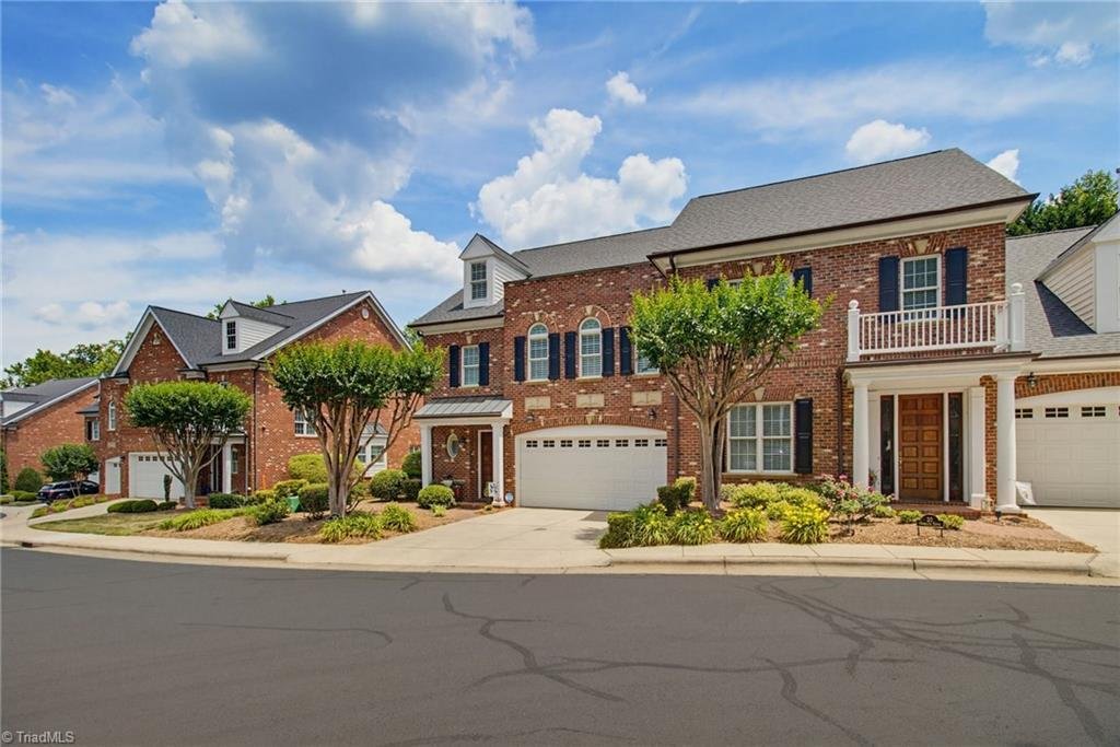 Townhouse in Greensboro, North Carolina, United States 4 - 17982049
