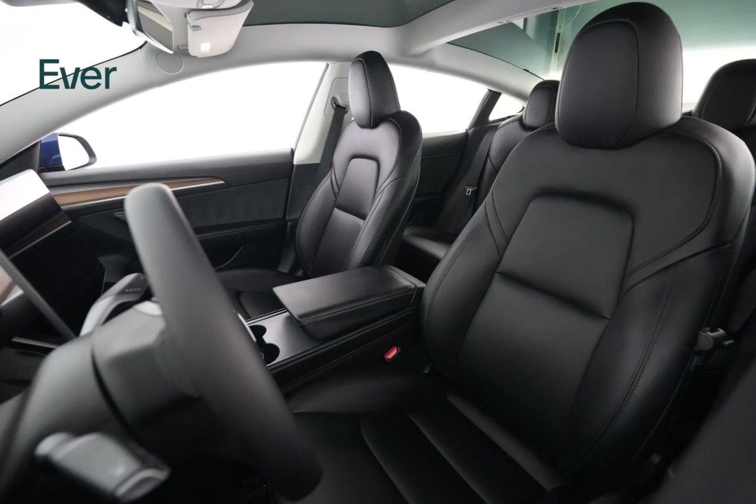 Sedan in San Francisco, CA, United States 4 - 17989980