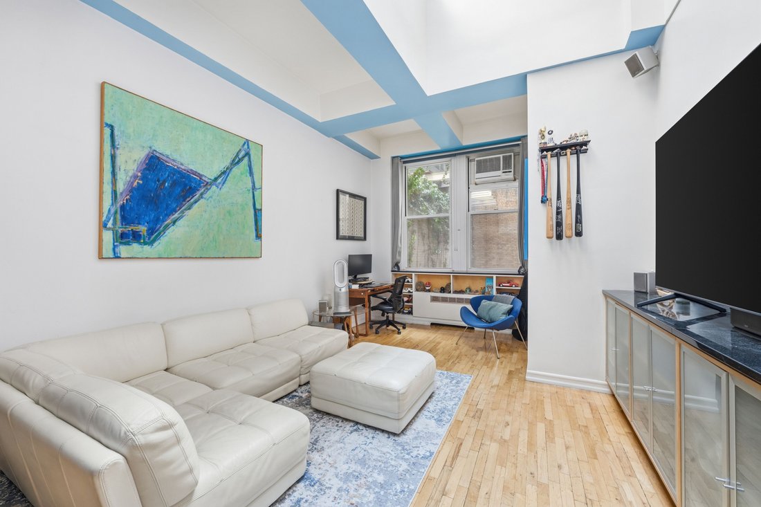 Co Op in New York, New York, United States 5 - 17985724