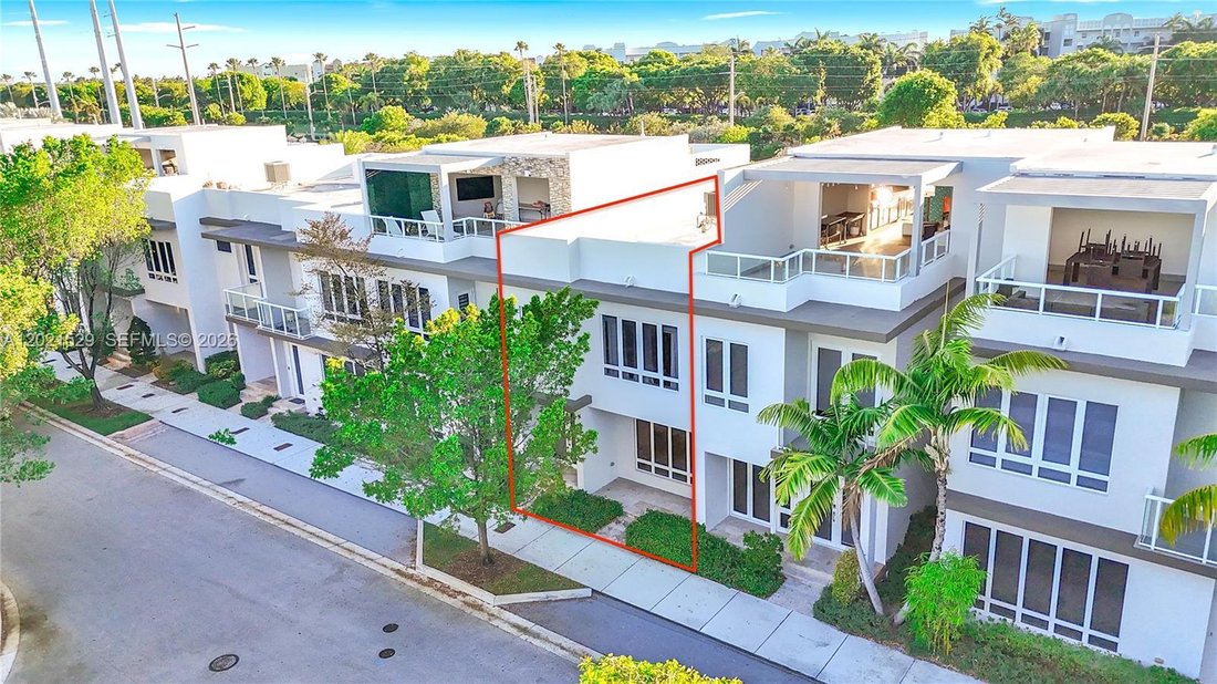 Townhouse in Doral, Florida, United States 1 - 17960795