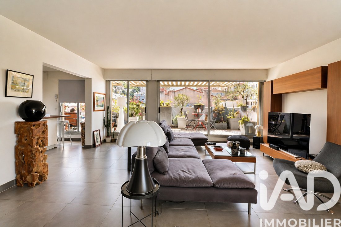 Apartment in Saint Victor, 7e Arrondissement, Marseille 3 - 17778998