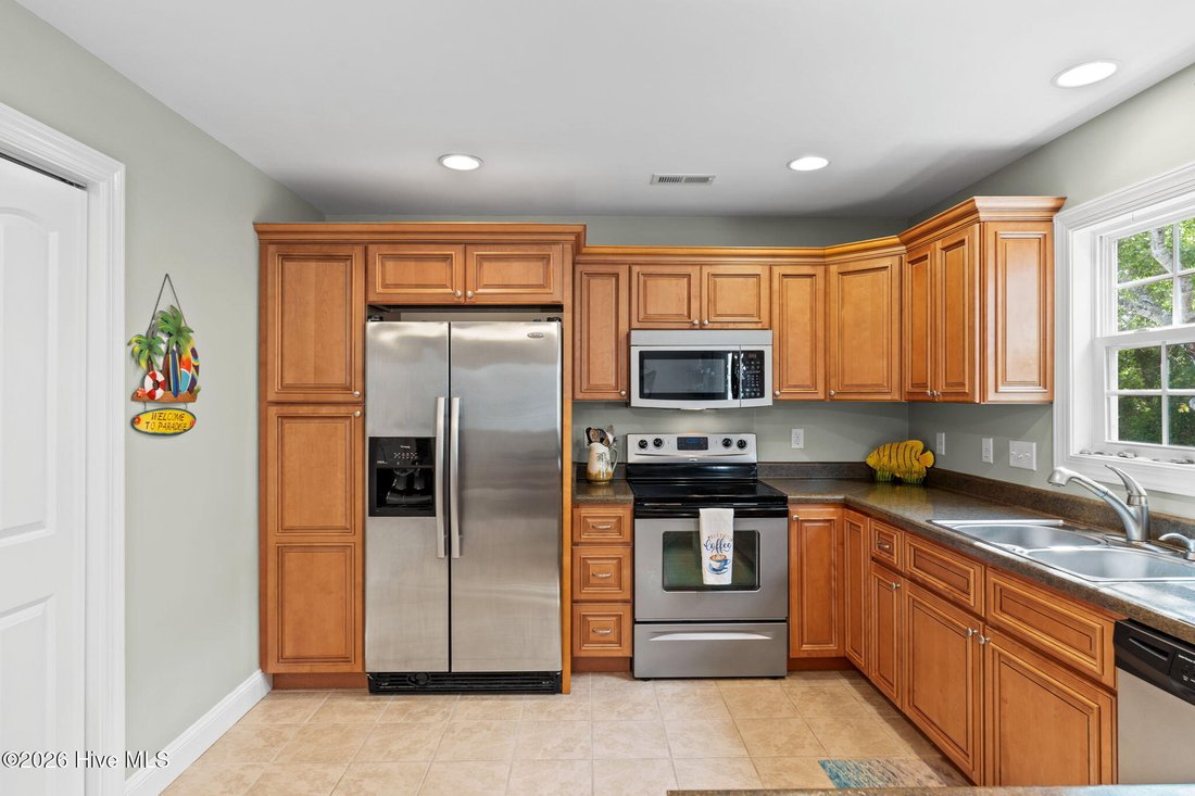 House in Oak Island, North Carolina, United States 4 - 17985258