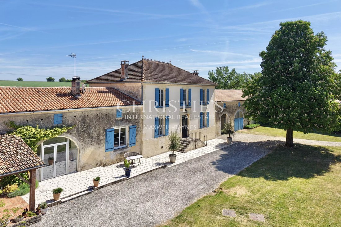 House in Bresdon, Nouvelle-Aquitaine, France 4 - 17986412