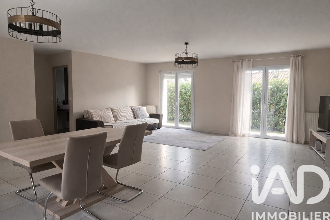 House in Villenave-d'Ornon, Nouvelle-Aquitaine, France 1 - 17000515