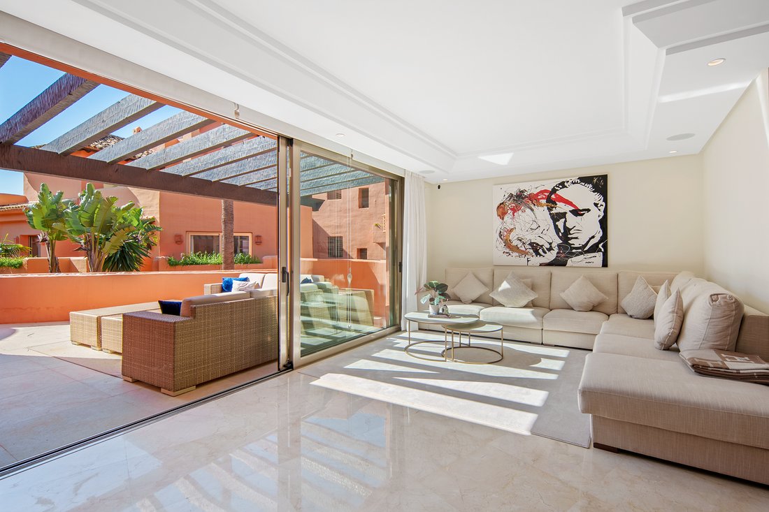 Apartment in Marbella, Andalusia, Spain 1 - 17991865