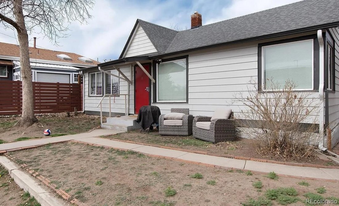 Denver, Colorado, United States 4 - 17987311