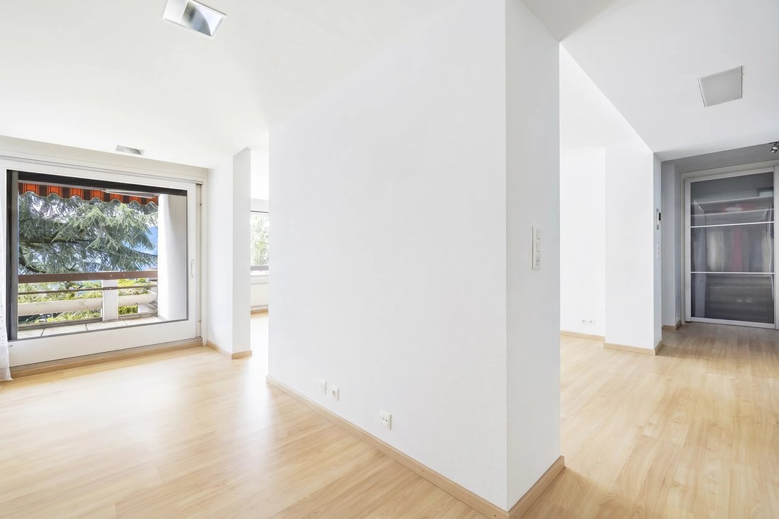 House in Veytaux, Vaud, Switzerland 3 - 17990117