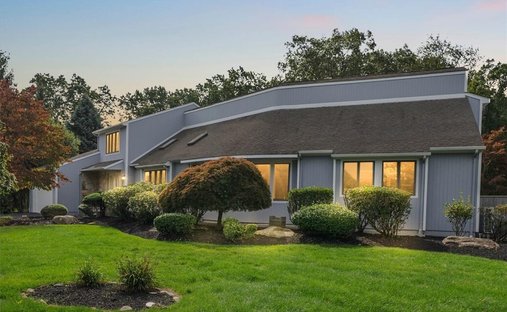 House in Cranston, Rhode Island, United States 1