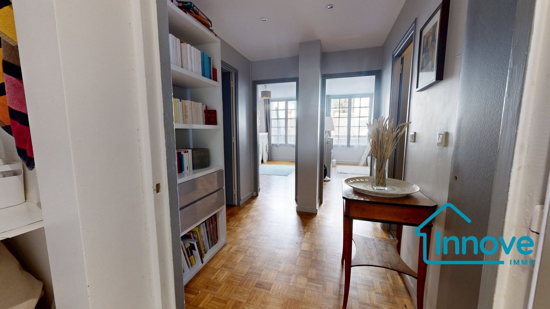 Apartment in Domaine National du Château, Versailles, France 2 - 17990554