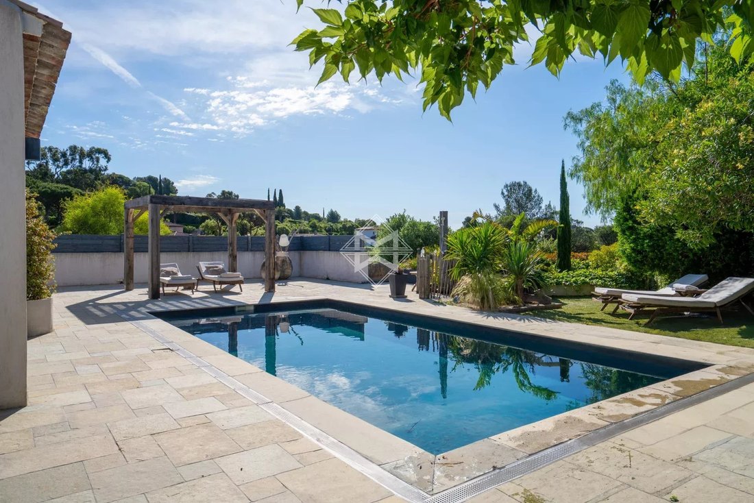 Villa in Basse Suane-Les Virgiles, Sainte-Maxime, France 2 - 17976859