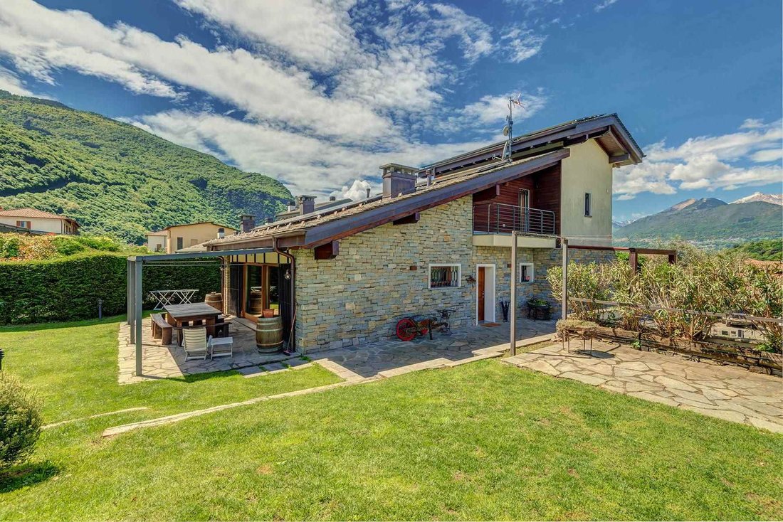 Villa in Colico Piano, Lombardy, Italy 4 - 17995062