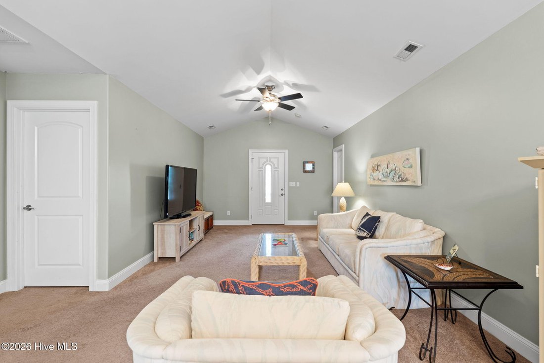 House in Oak Island, North Carolina, United States 3 - 17985258