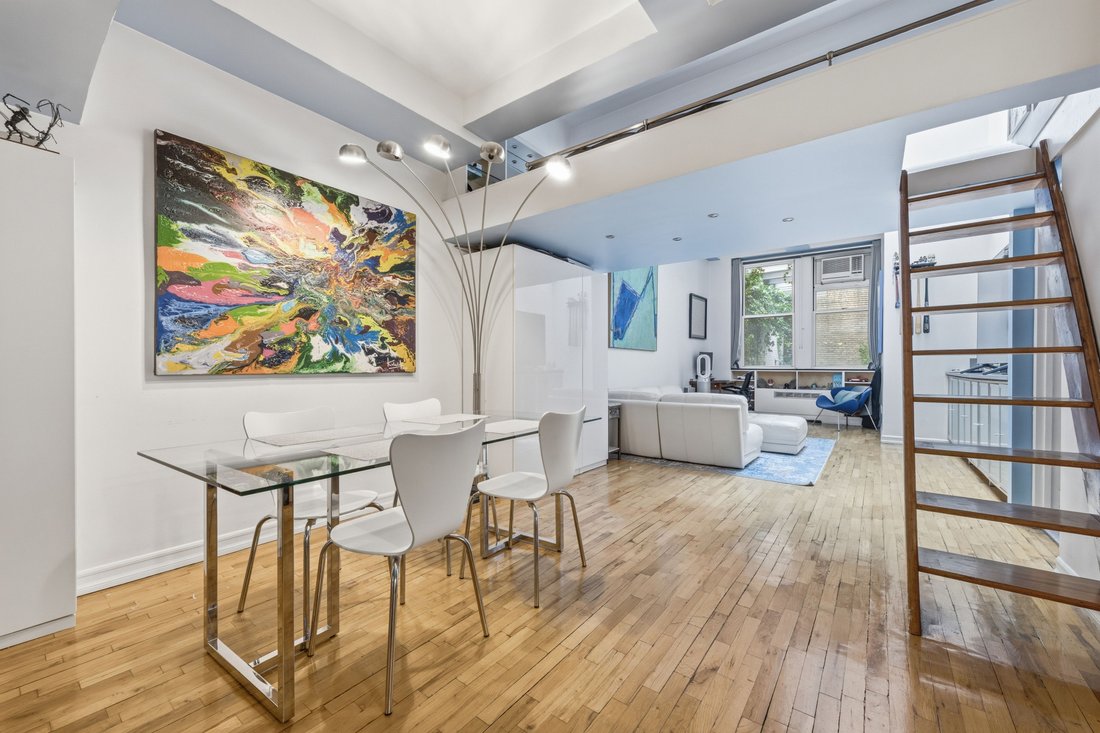 Co Op in New York, New York, United States 2 - 17985724