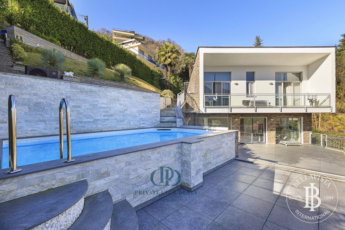 Villa in Historic Center, Como, Lombardy 2 - 11946549