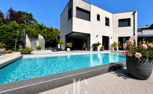 House in Perica-La Roue, Rillieux-la-Pape, France 1