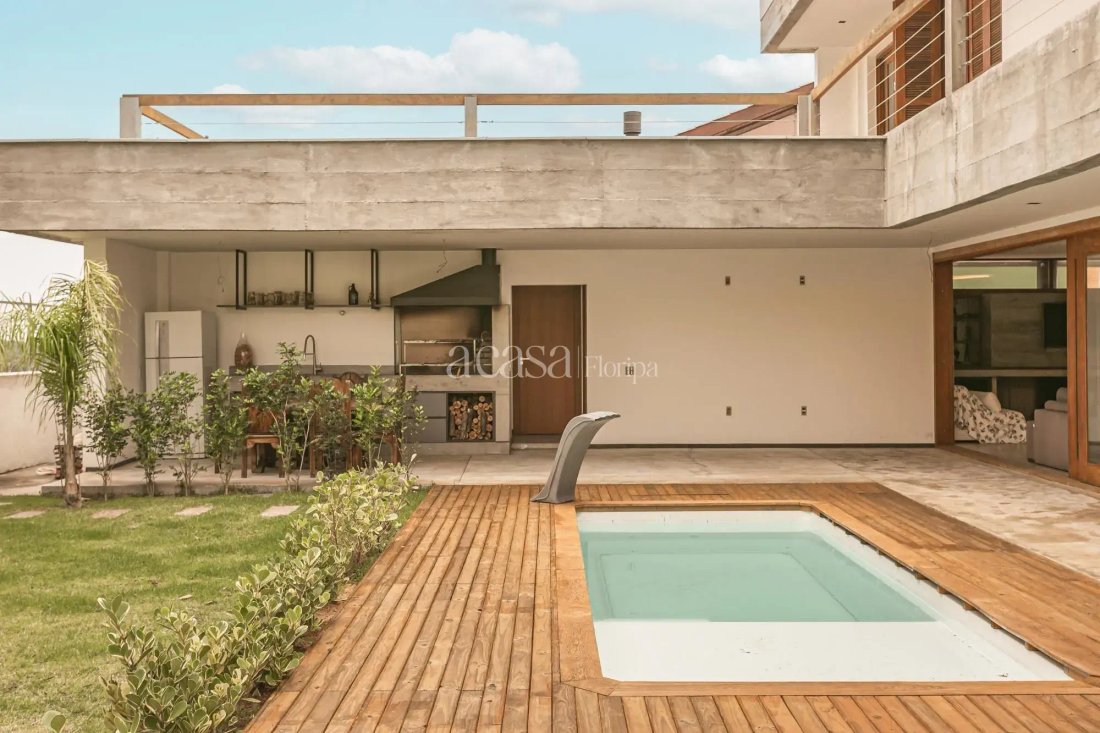 Condo in Florianópolis, State of Santa Catarina, Brazil 1 - 17984278