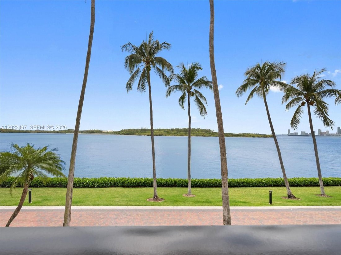 Condo in Miami Beach, Florida, United States 2 - 17988007