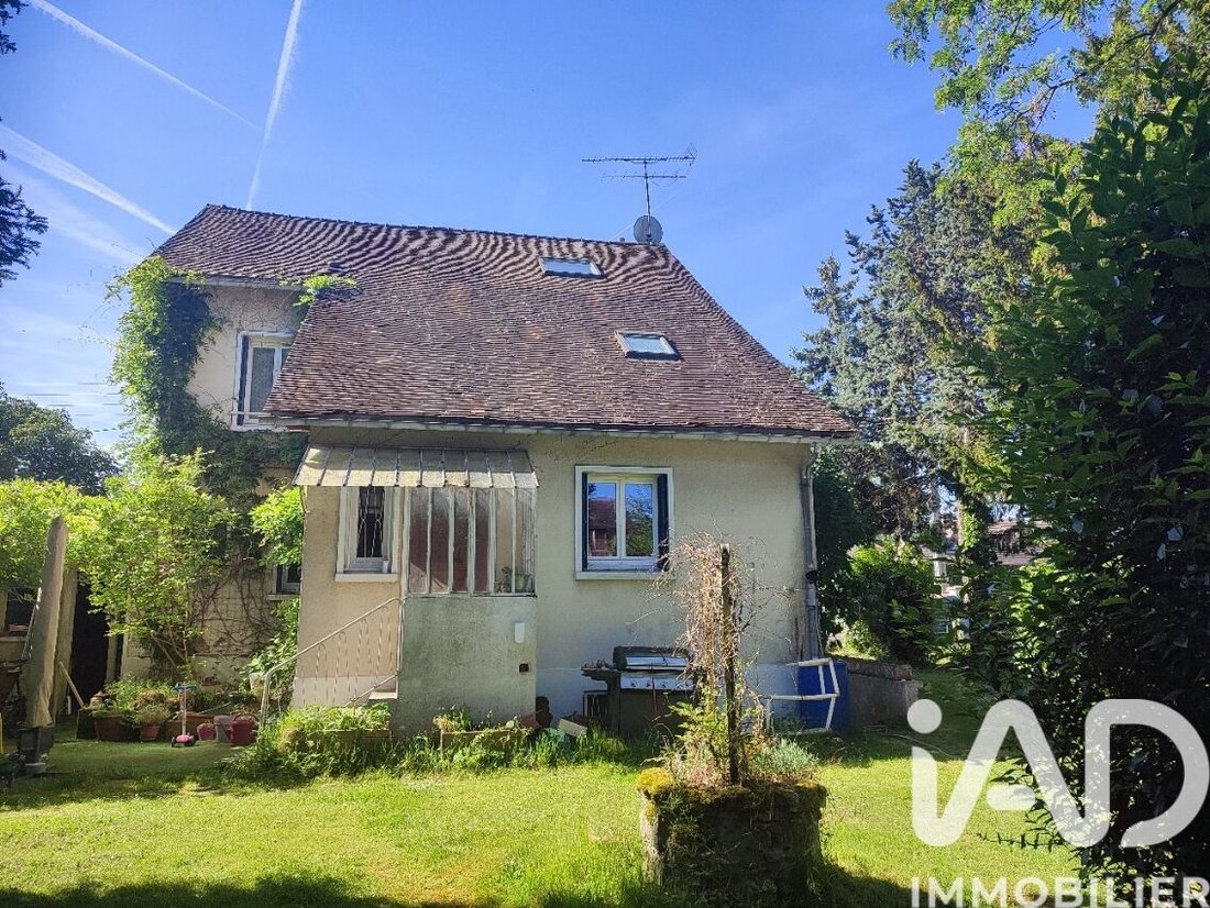 House in Montigny-sur-Loing, Ile-de-France, France 1 - 17884838