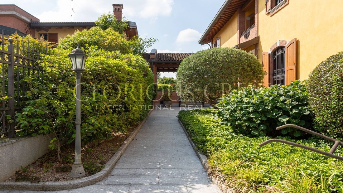 Villa in Borgarello, Lombardy, Italy 3 - 17990088