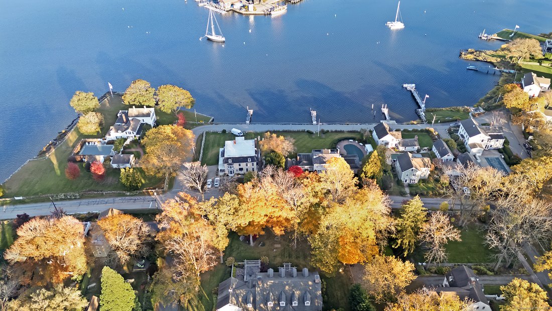 House in Groton, Connecticut, United States 5 - 17984334