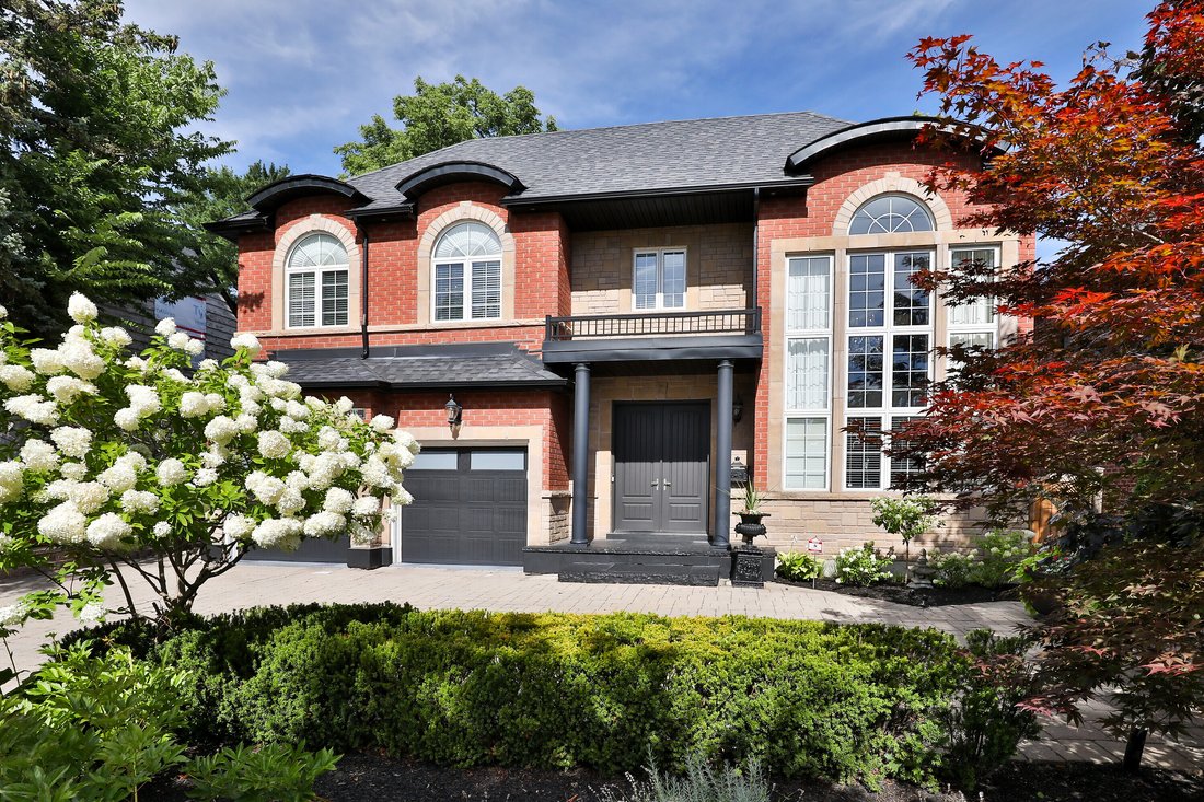 House in Toronto, Ontario, Canada 2 - 17966849