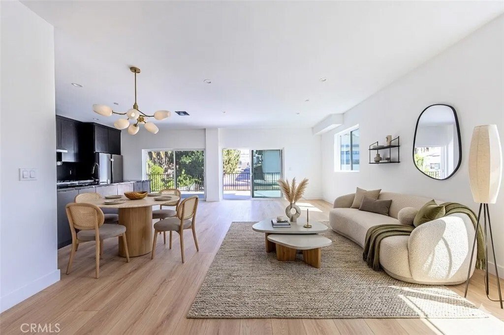 Los Angeles, California, United States 4 - 17993230