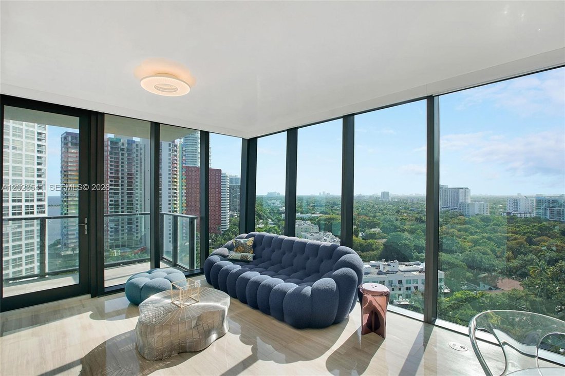 Condo in Miami, Florida, United States 4 - 17985132