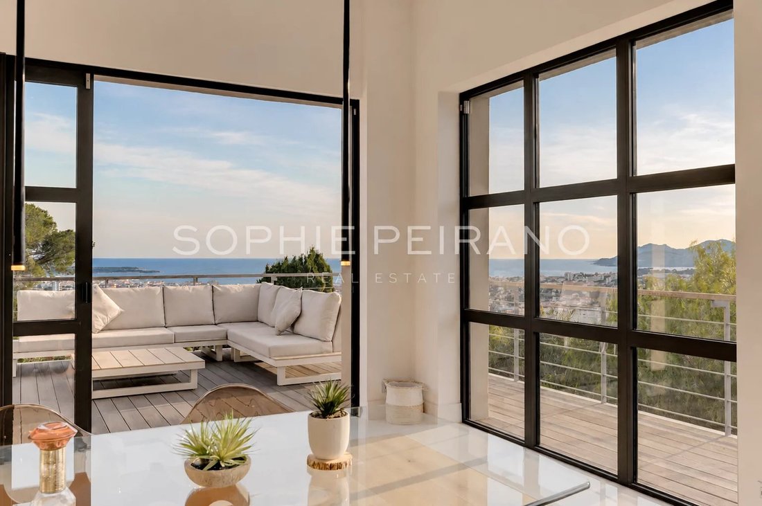 Villa in Cannes, Provence-Alpes-Côte d'Azur, France 3 - 15486864