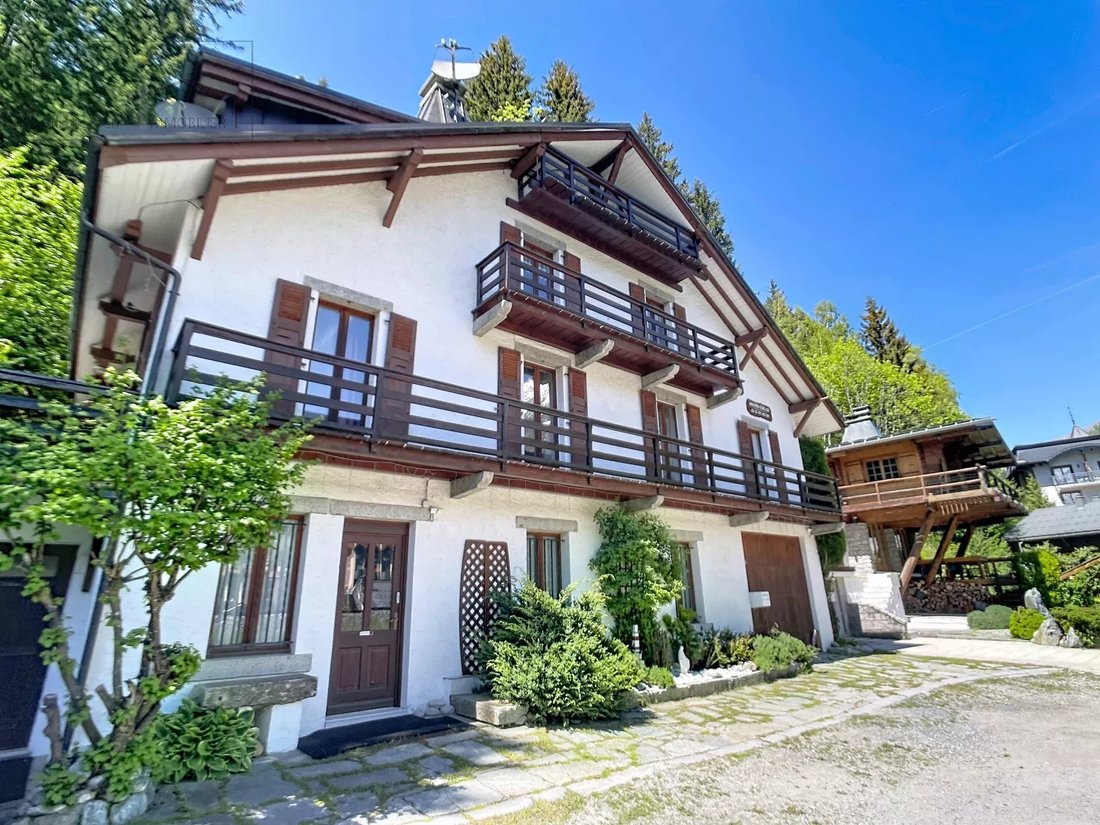Chalet in Chamonix-Mont-Blanc, Auvergne-Rhône-Alpes, France 1 - 17991956