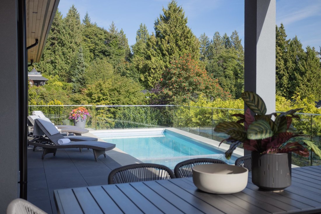 House in West Vancouver, British Columbia, Canada 5 - 17994982