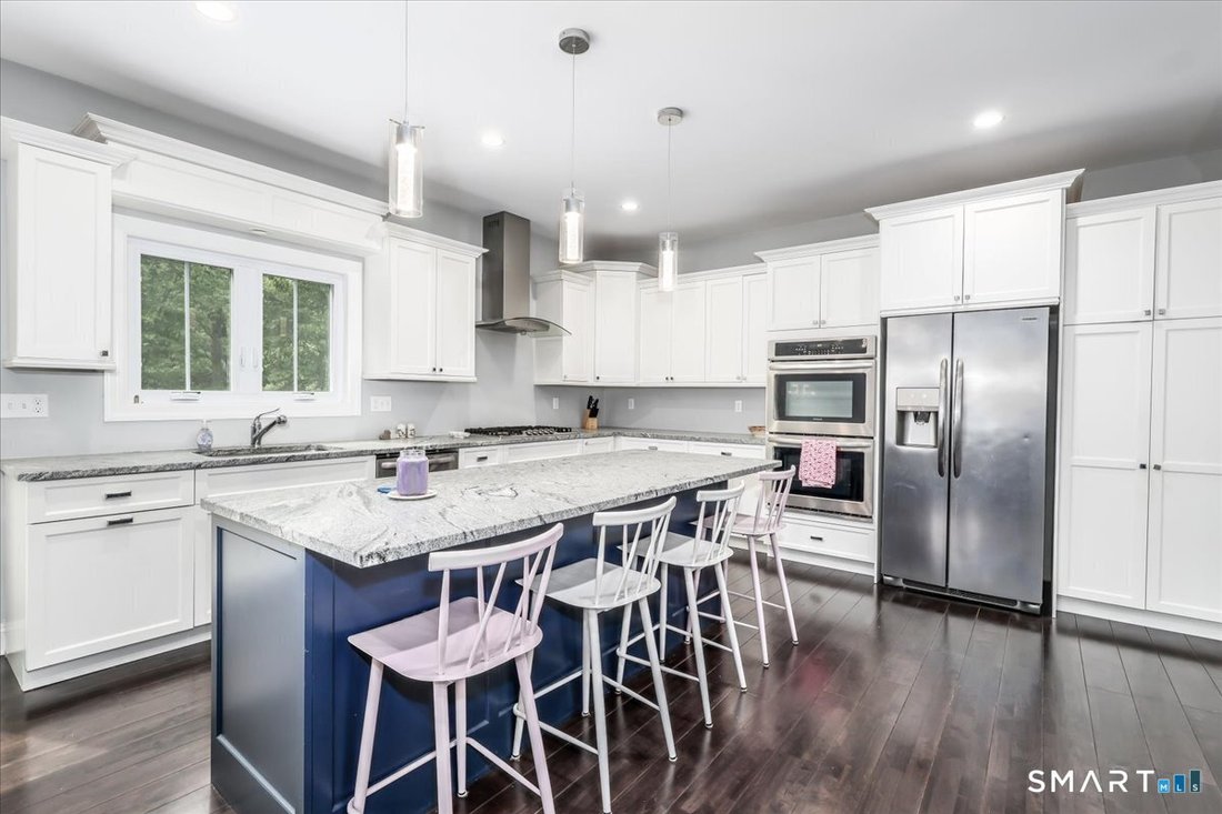 House in Bethel, Connecticut, United States 4 - 17997017