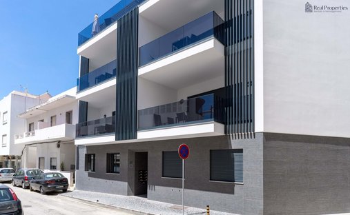 Apartamento en Quarteira, Algarve, Portugal 1