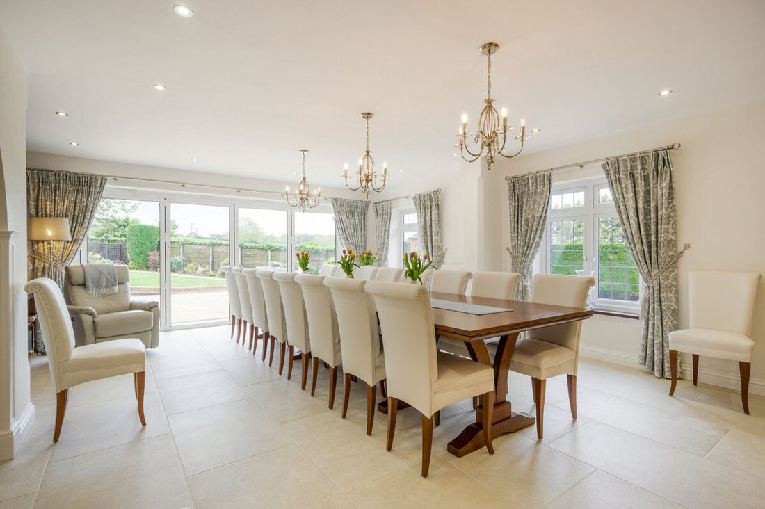 House in Padbury, England 3 - 17991207
