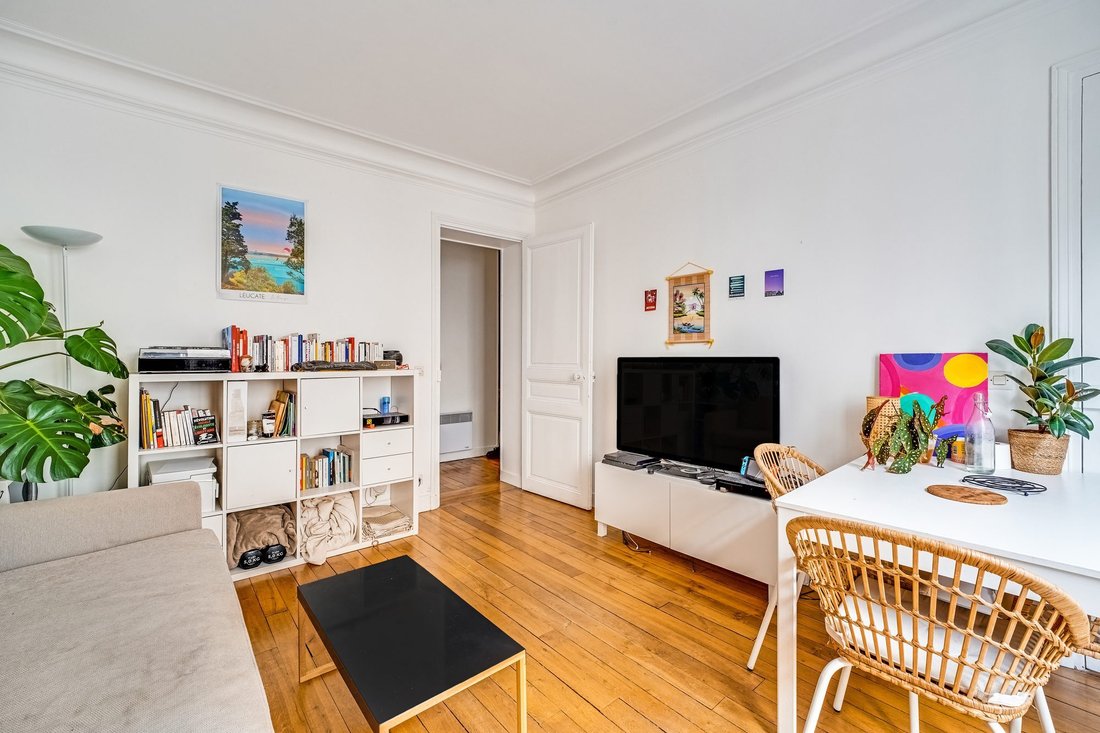 Apartment in Perouses, Paris, Ile-de-France 4 - 17990473