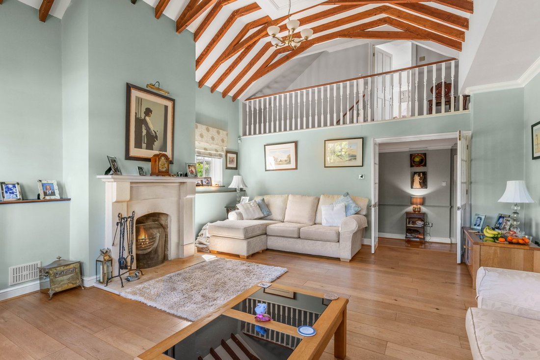 House in Chelmsford, England 3 - 17991354