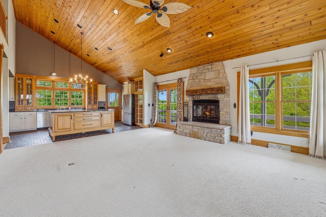 House in Campbellsport, Wisconsin, United States 3 - 17996905