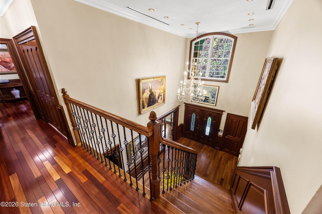 House in New York, New York, United States 4 - 17945356