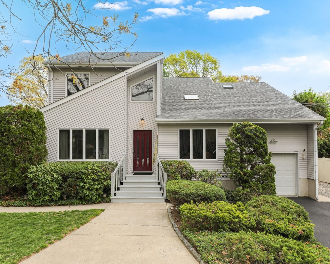 House in Toms River, New Jersey, United States 1 - 17985711