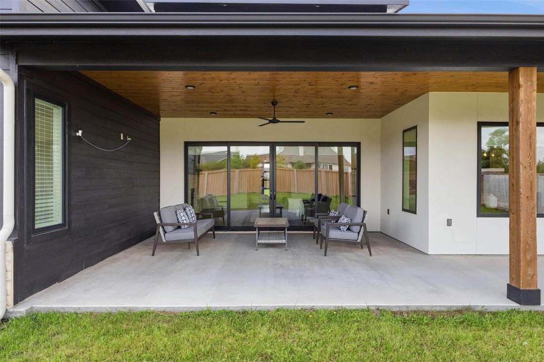 House in College Station, Texas, United States 4 - 17989038