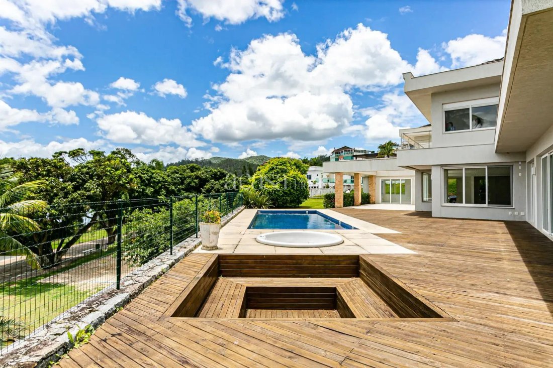 Condo in Florianópolis, State of Santa Catarina, Brazil 2 - 17985844
