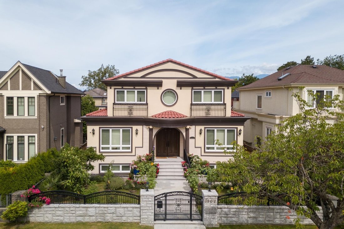 House in Vancouver, British Columbia, Canada 1 - 17994963
